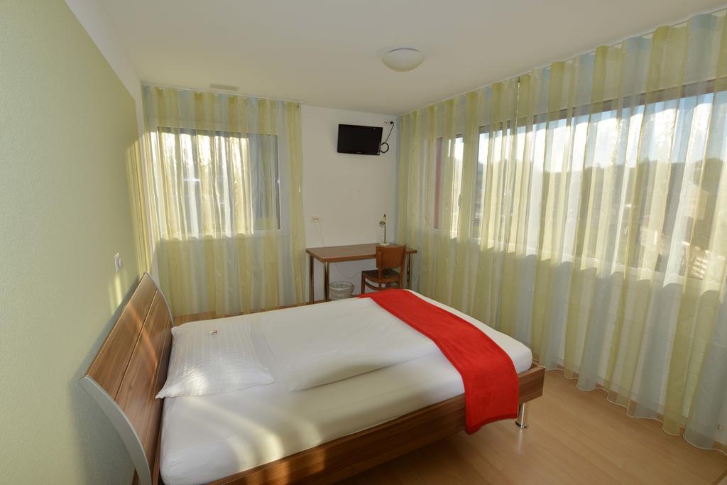 Motel Muehle Wollerau Exterior photo